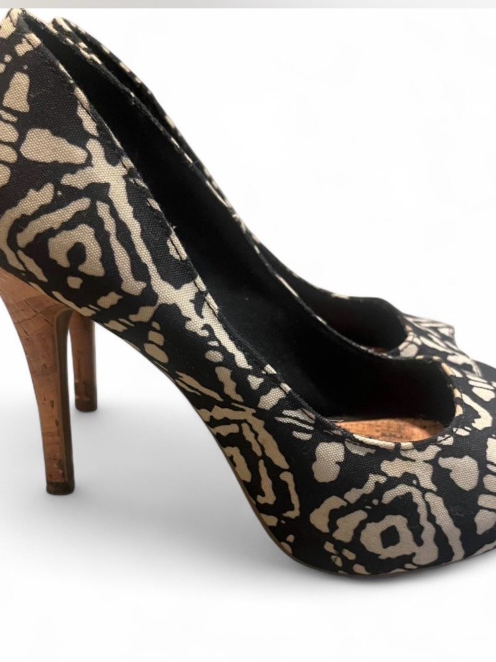 Christian Siriano Black & Cream‎ Patterned High Heels